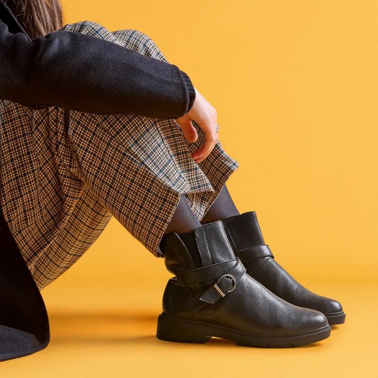 Westlyn Lux black ankle boot